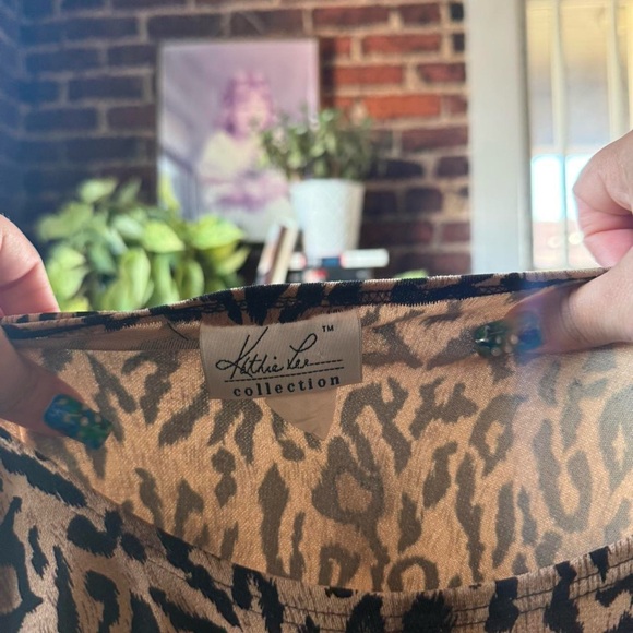 Vintage Leopard Print Top - Picture 5 of 5